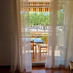 Cabine. Terrasse Le Lavandou