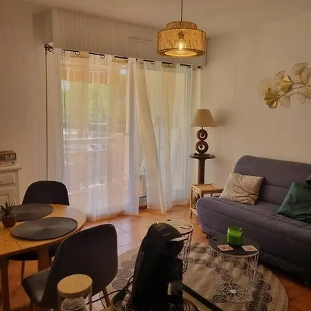 Cabine. Terrasse Le Lavandou